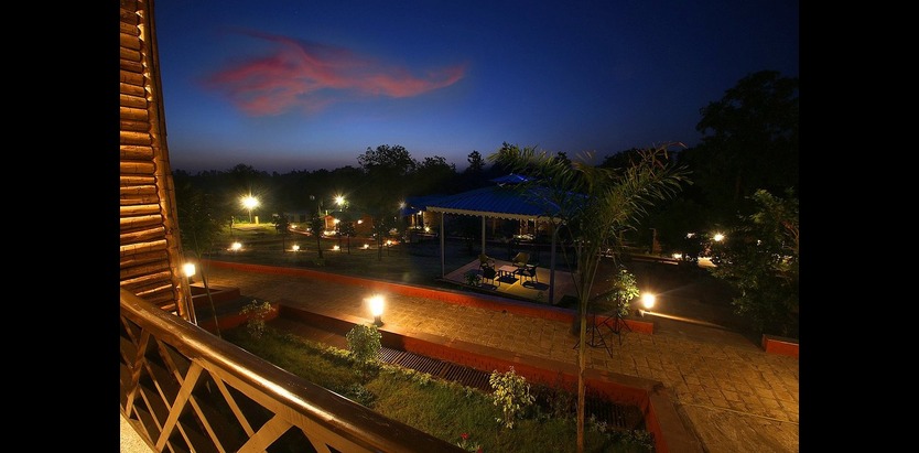 KANHA JUNGLE LODGE